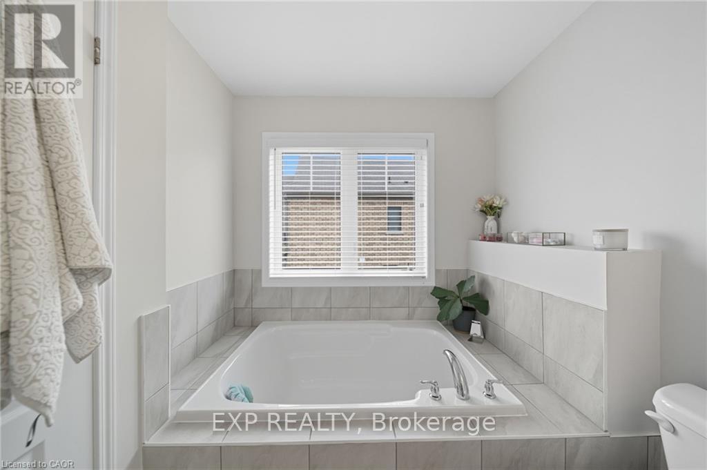 176 Maclachlan Avenue, Haldimand, Ontario  N3W 0E1 - Photo 15 - X12688296