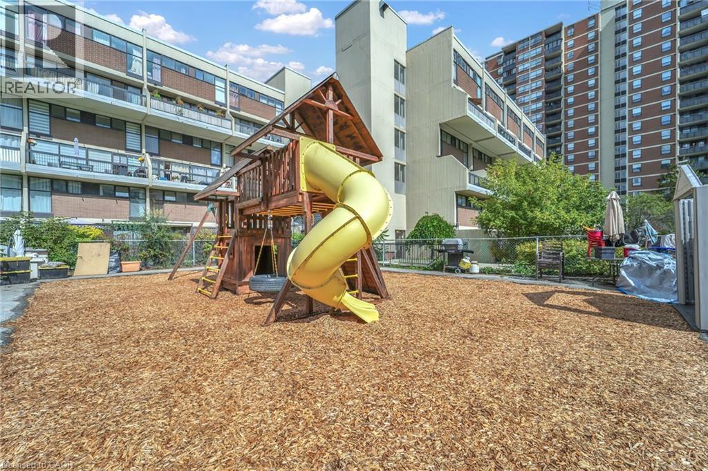 362 The East Mall Unit# 806, Etobicoke, Ontario  M9B 6C4 - Photo 39 - 40797760