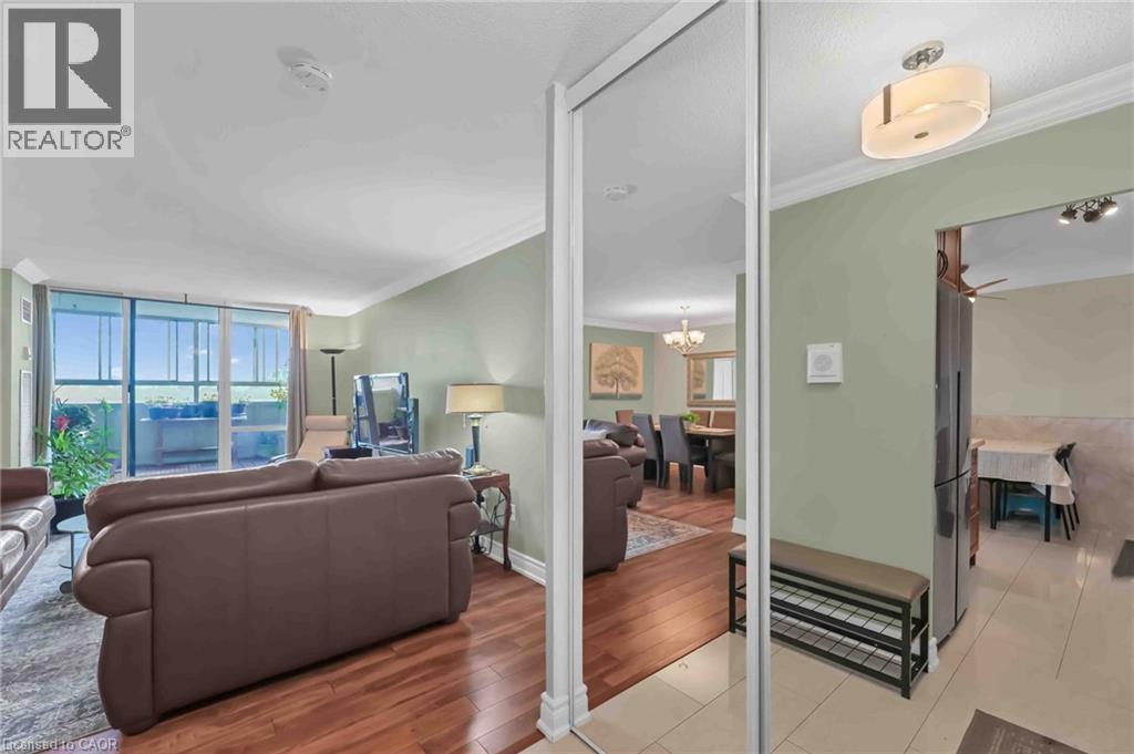 362 The East Mall Unit# 806, Etobicoke, Ontario  M9B 6C4 - Photo 8 - 40797760