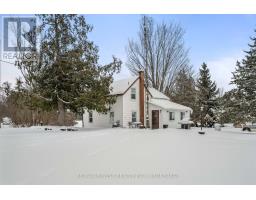 5593 PERTH ROAD CRESCENT, Frontenac, Ontario