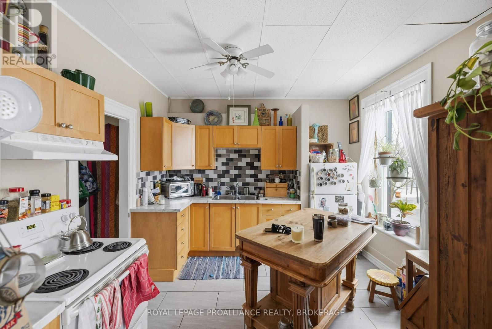 191-193 Camden Road, Greater Napanee, Ontario  K7R 1E4 - Photo 9 - X12688440