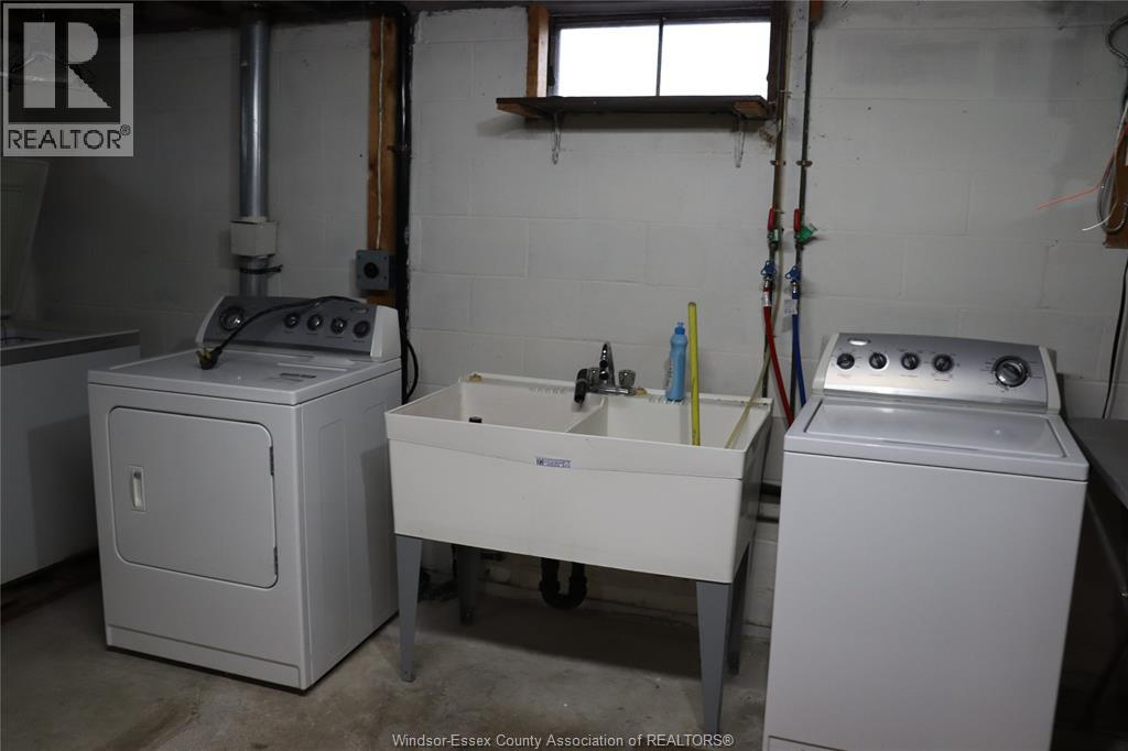 3820 Karen Street, Windsor, Ontario  N9G 1R2 - Photo 14 - 26000820