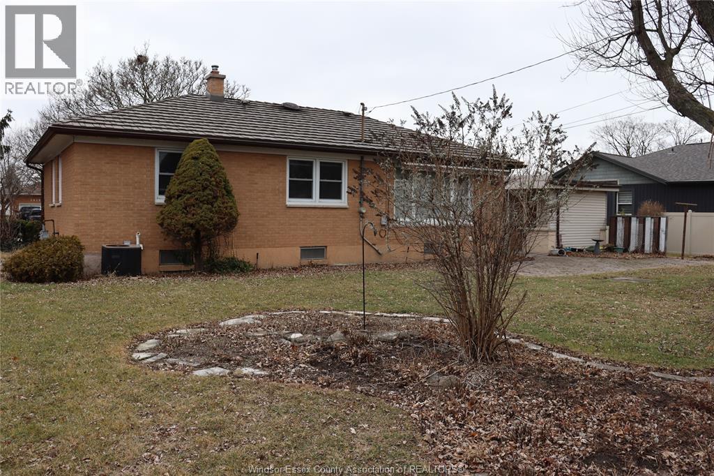 3820 Karen Street, Windsor, Ontario  N9G 1R2 - Photo 21 - 26000820