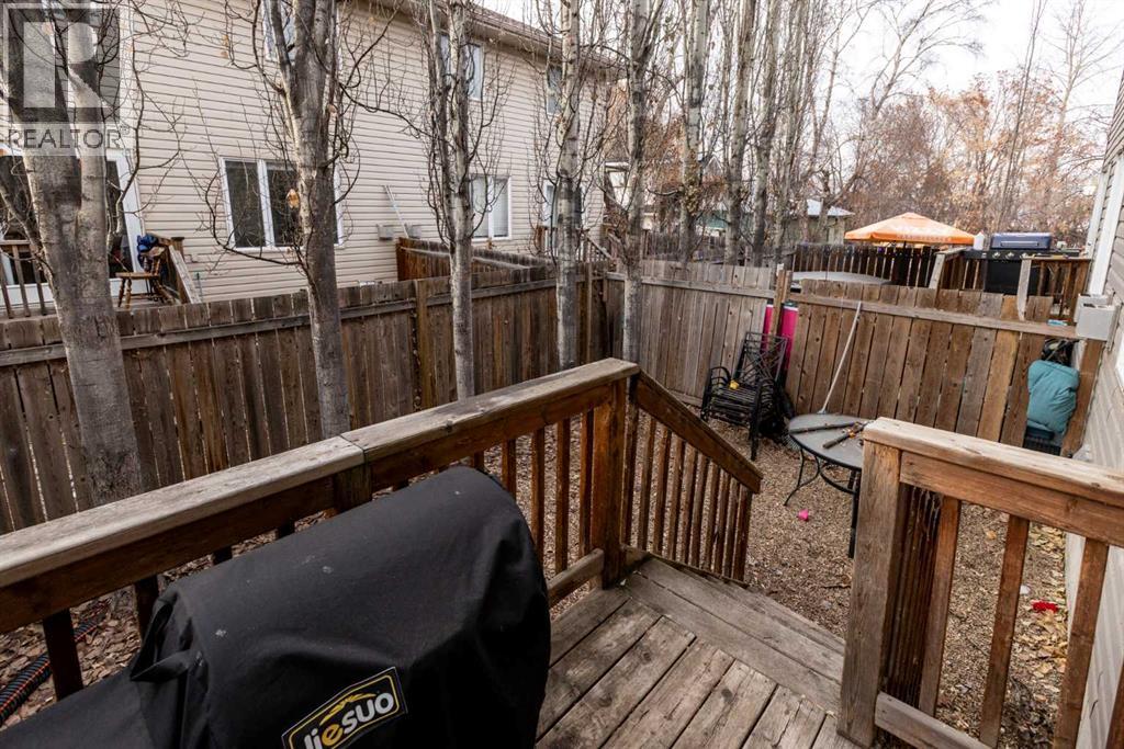 5032 47 Street, Sylvan Lake, Alberta  T4S 1X9 - Photo 33 - A2272539