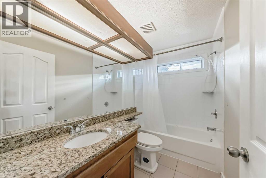 2740 Signal Hill Drive Sw, Calgary, Alberta  T3H 2L6 - Photo 19 - A2266141