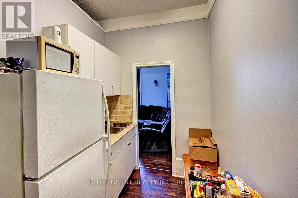 7 Church Street, St. Thomas, Ontario  N5R 3E4 - Photo 8 - X12688396