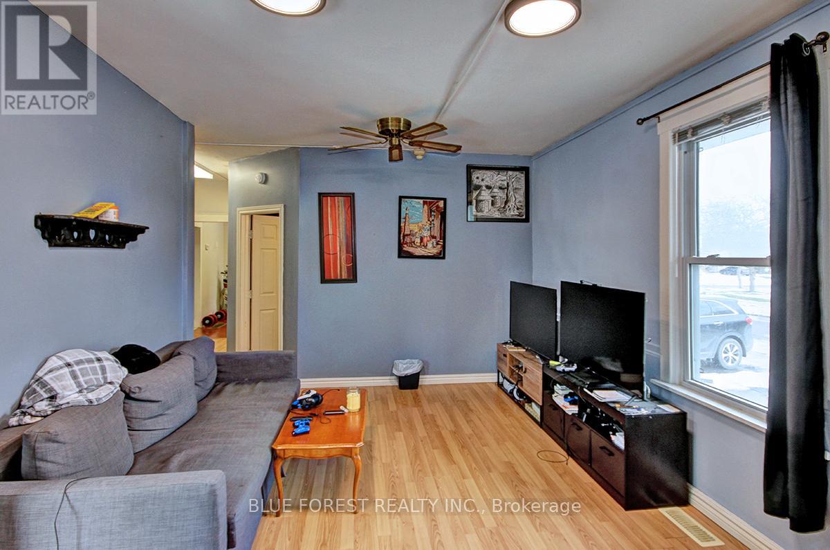 47 Forest Avenue, St. Thomas, Ontario  N5R 2J1 - Photo 11 - X12688398