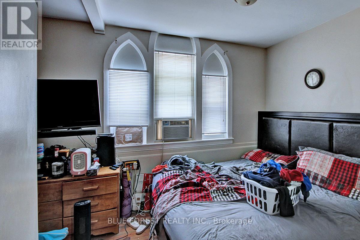 47 Forest Avenue, St. Thomas, Ontario  N5R 2J1 - Photo 7 - X12688398