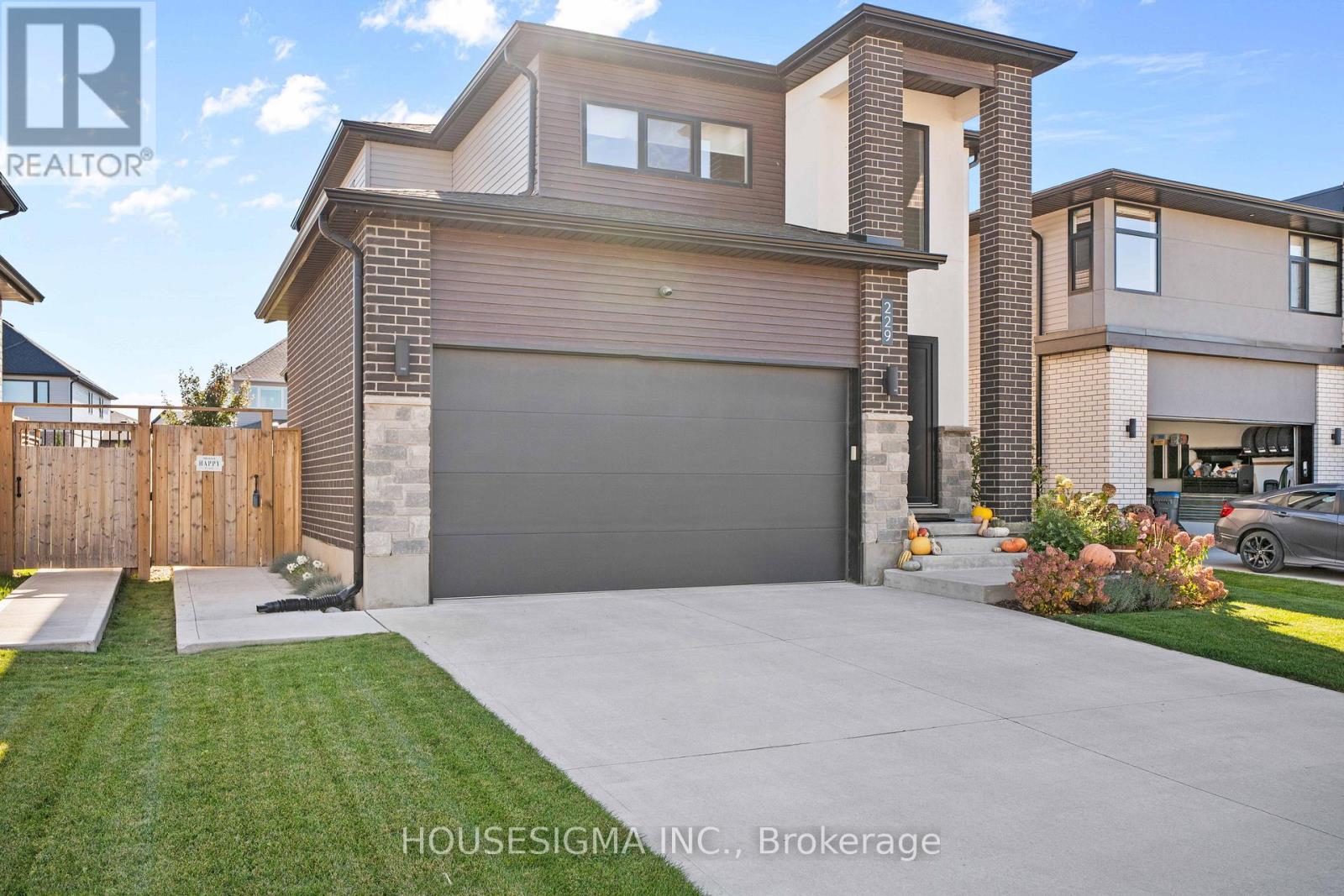 229 Crestview Drive, Middlesex Centre, Ontario  N0L 1R0 - Photo 1 - X12688426