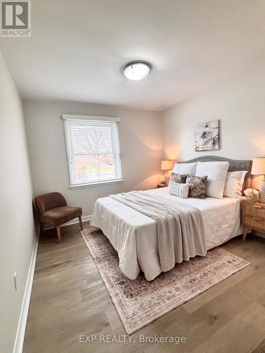 61 Larkspur Crescent, London North, Ontario  N6H 3R1 - Photo 14 - X12688430