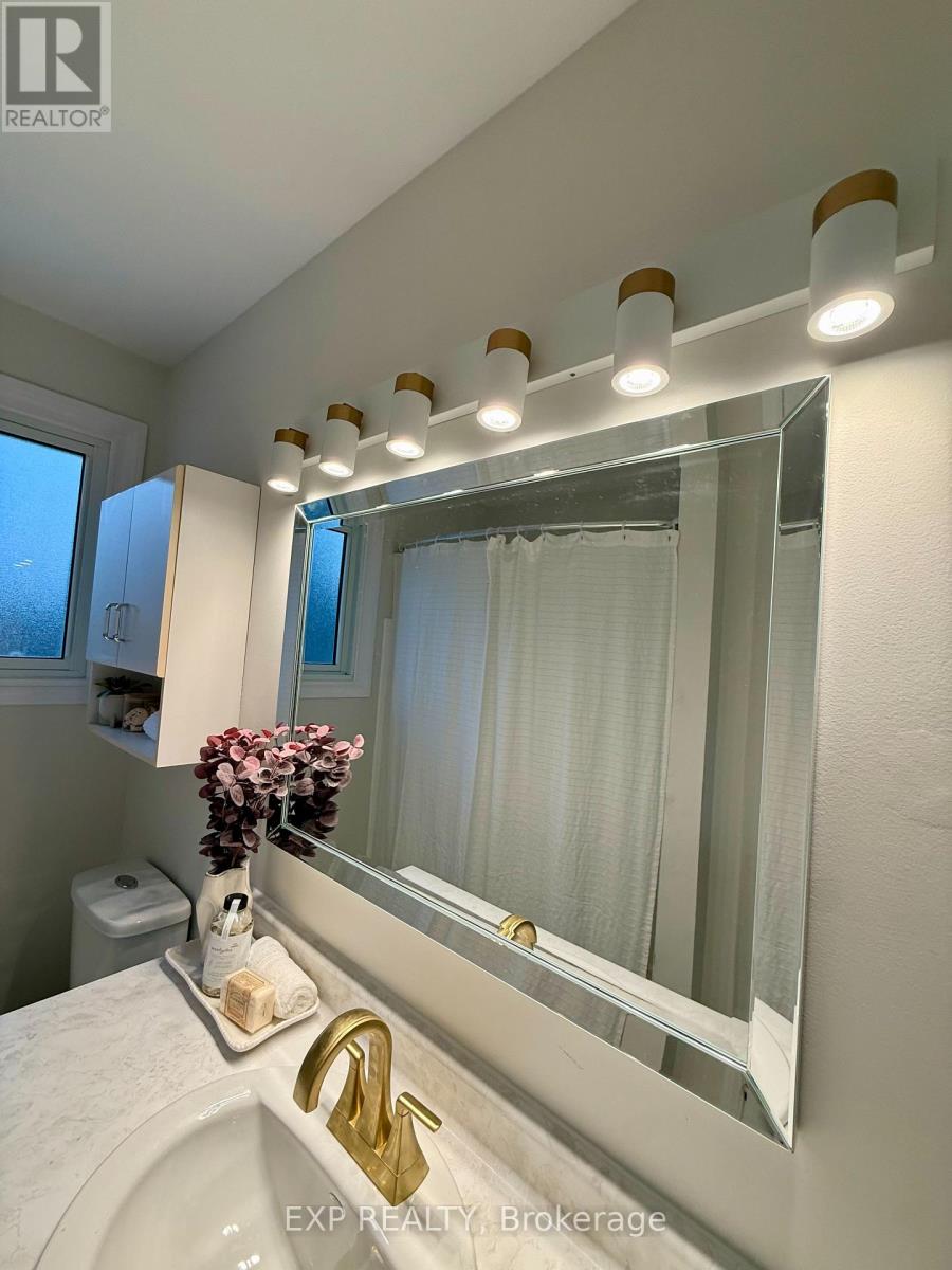 61 Larkspur Crescent, London North, Ontario  N6H 3R1 - Photo 17 - X12688430