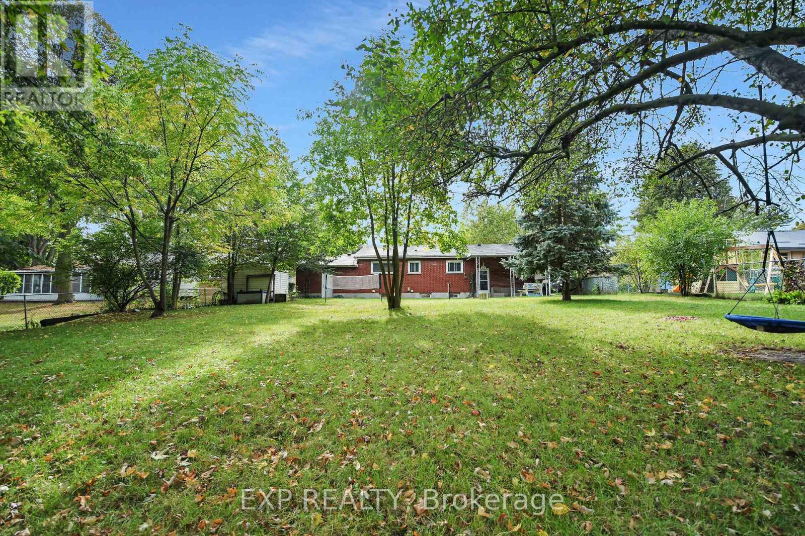 61 Larkspur Crescent, London North, Ontario  N6H 3R1 - Photo 22 - X12688430