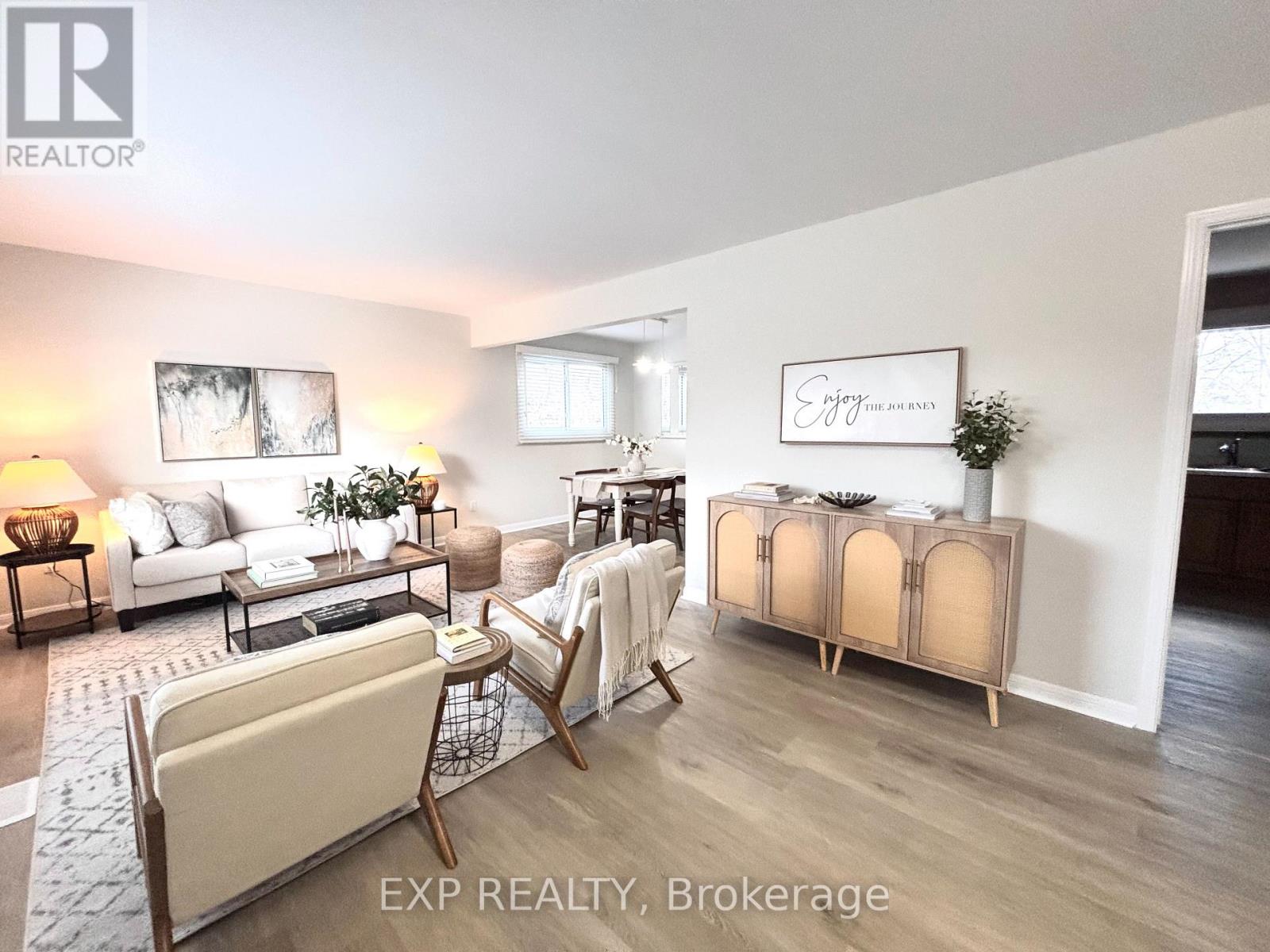 61 Larkspur Crescent, London North, Ontario  N6H 3R1 - Photo 3 - X12688430