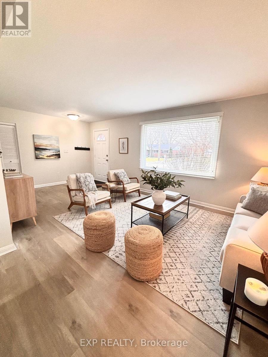 61 Larkspur Crescent, London North, Ontario  N6H 3R1 - Photo 5 - X12688430