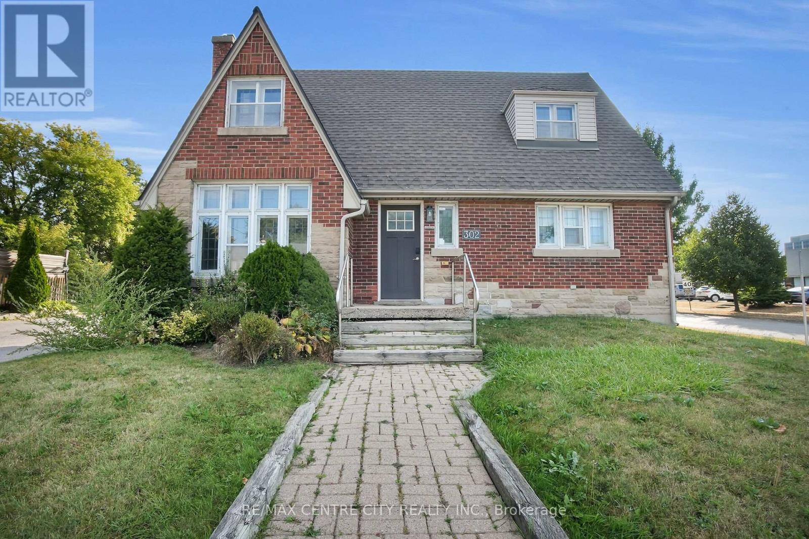 302 Wellington Road, London South, Ontario  N6C 4N9 - Photo 1 - X12688486