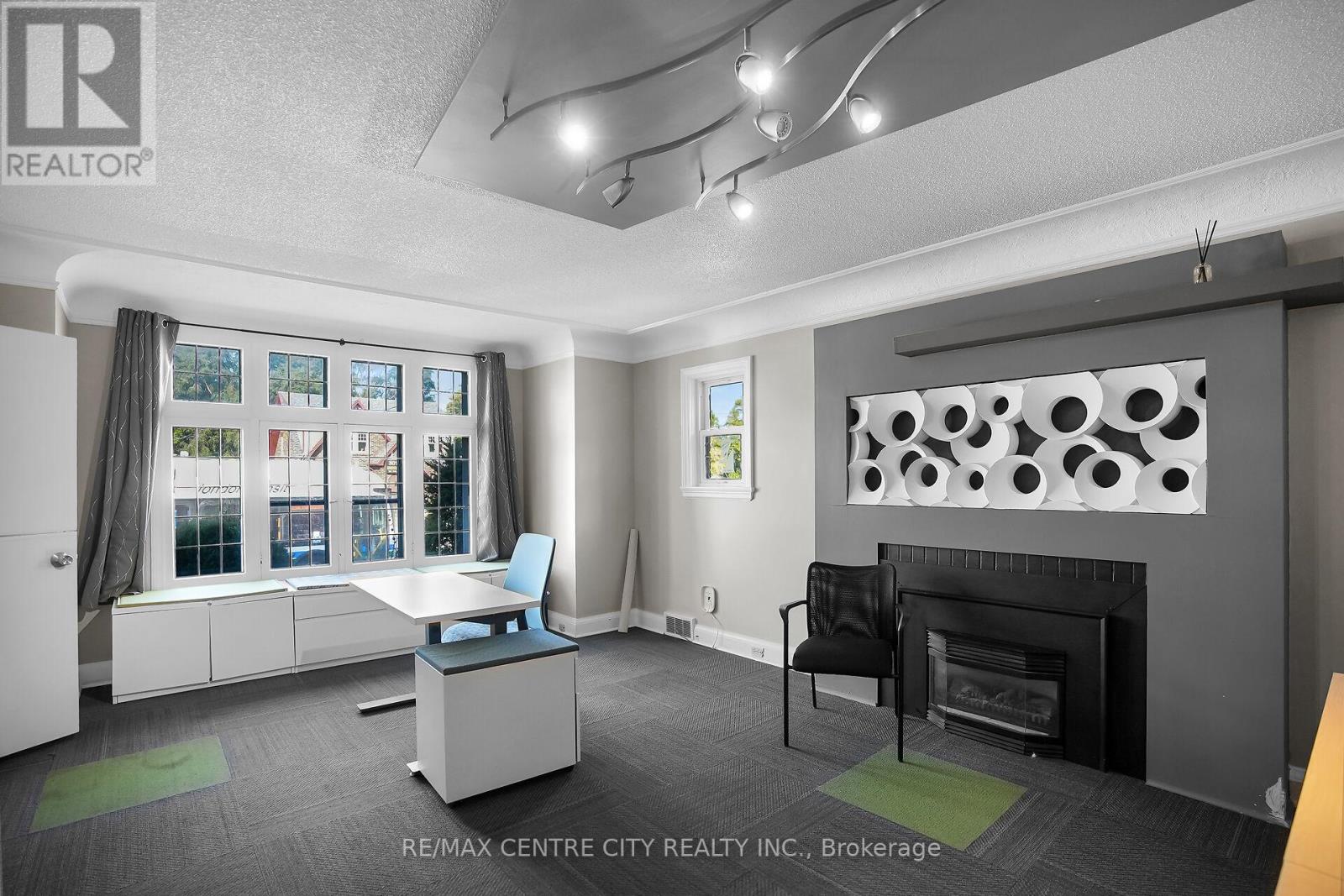 302 Wellington Road, London South, Ontario  N6C 4N9 - Photo 12 - X12688486