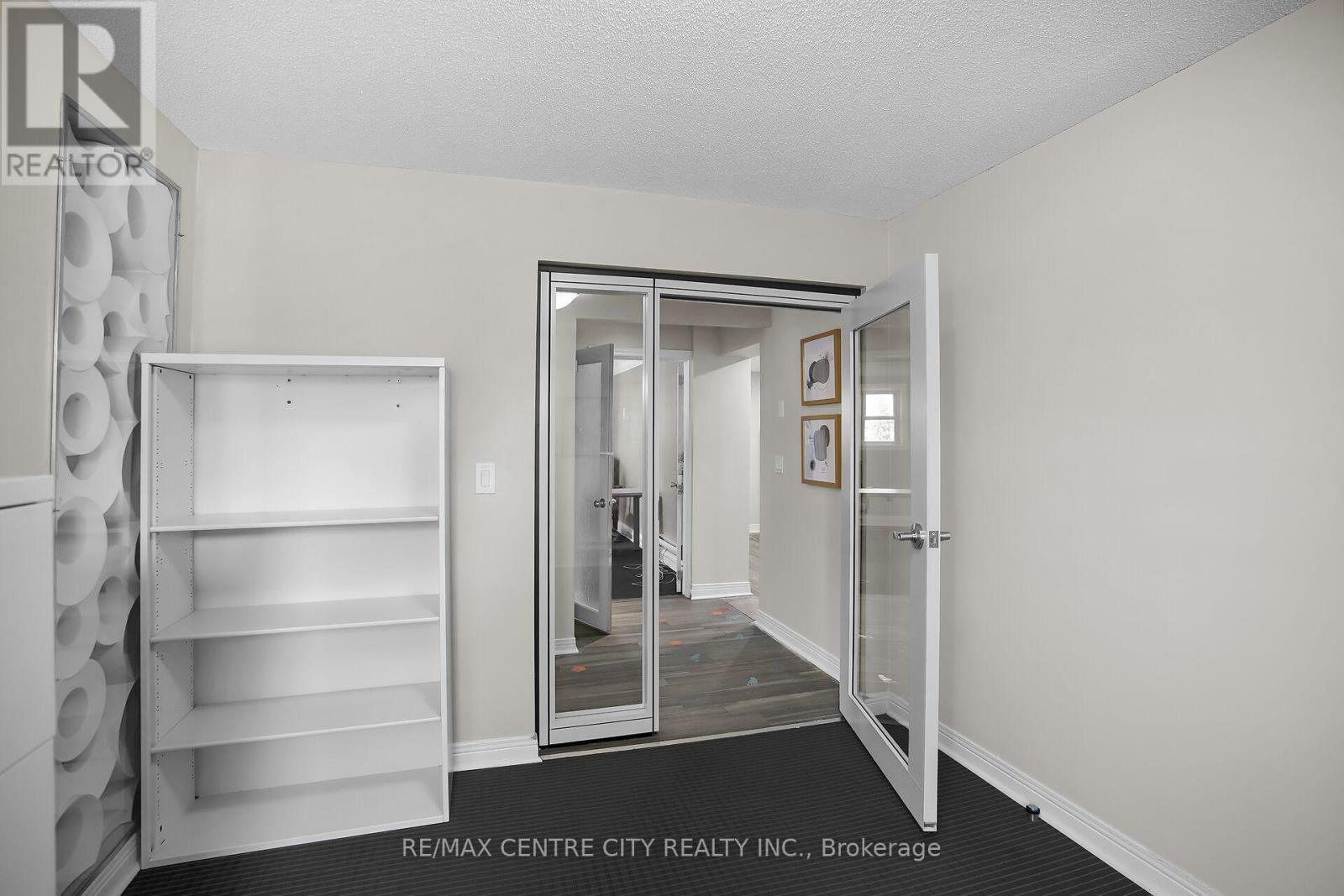 302 Wellington Road, London South, Ontario  N6C 4N9 - Photo 14 - X12688486