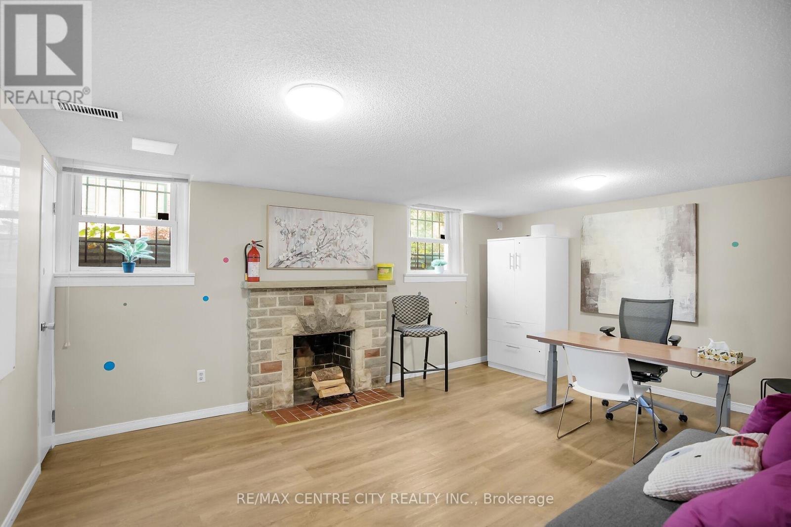 302 Wellington Road, London South, Ontario  N6C 4N9 - Photo 35 - X12688486