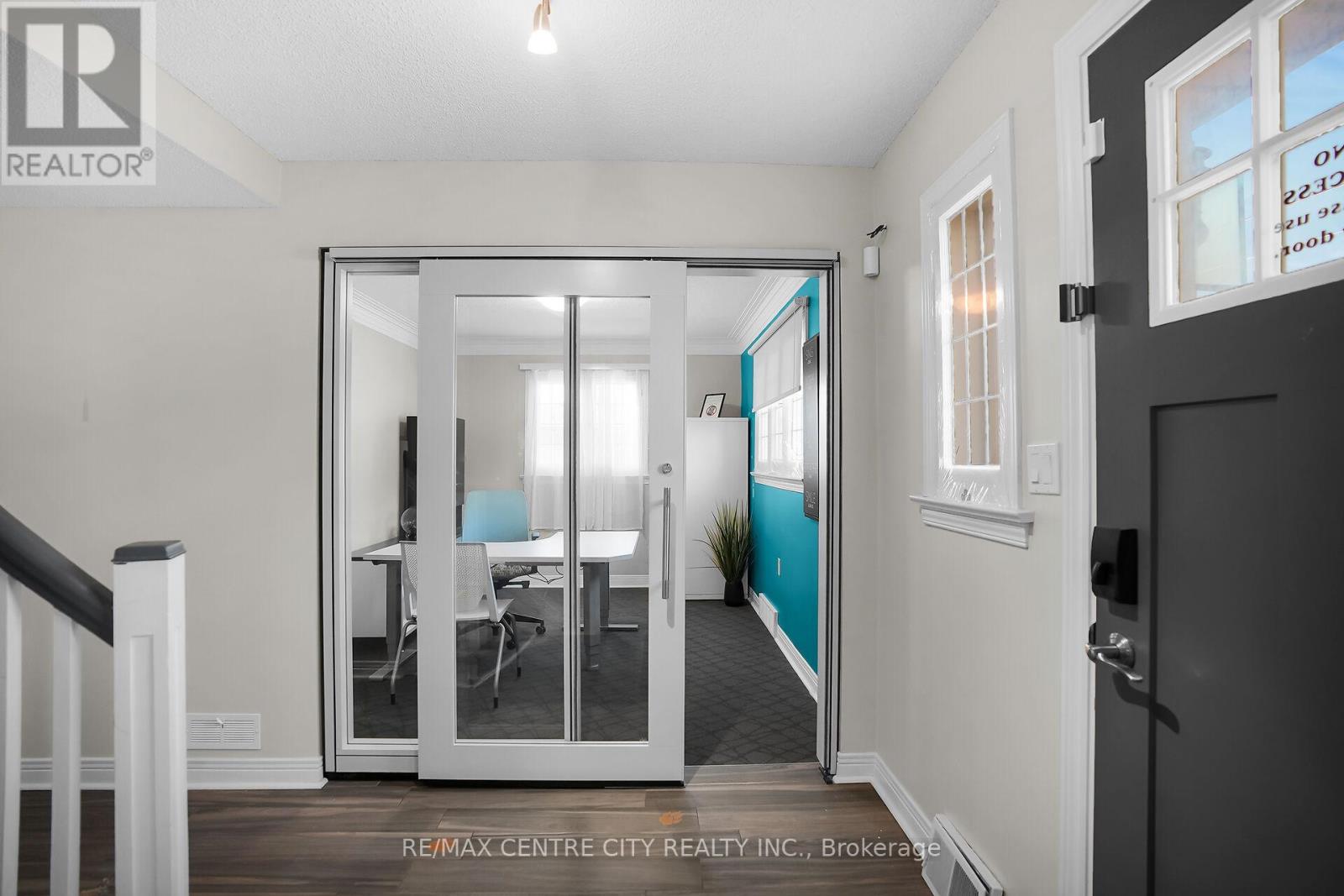 302 Wellington Road, London South, Ontario  N6C 4N9 - Photo 6 - X12688486