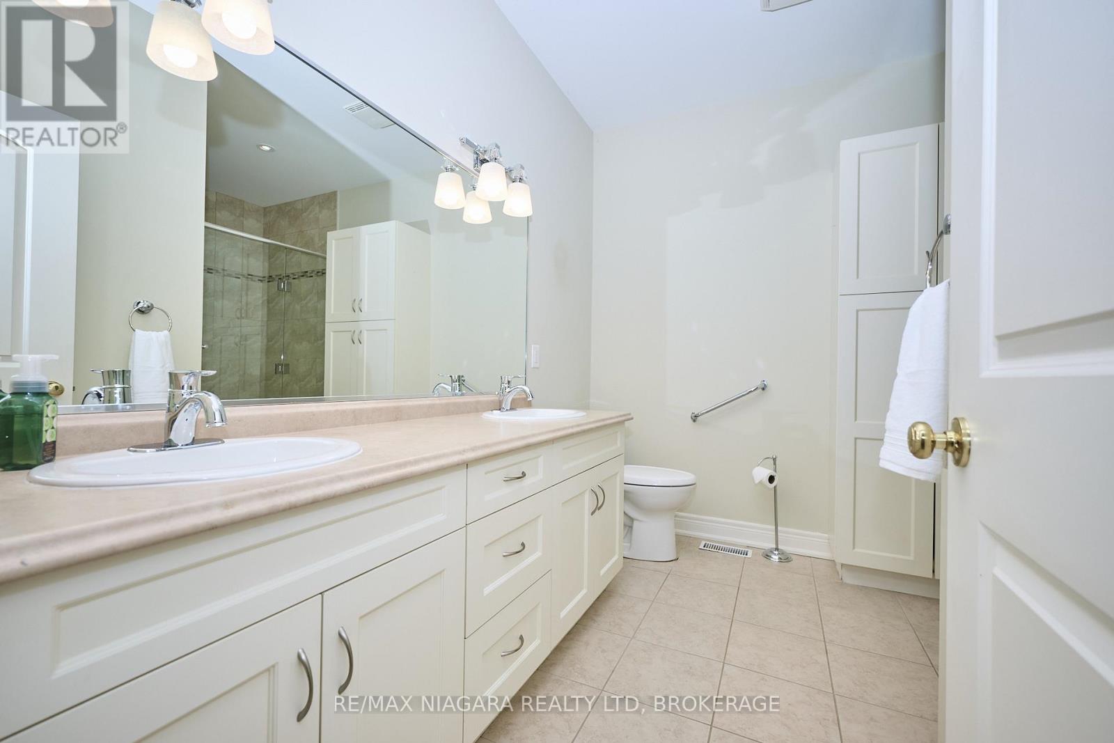 7 - 14 Emerald Common, St. Catharines, Ontario  L2M 1R8 - Photo 22 - X12688538