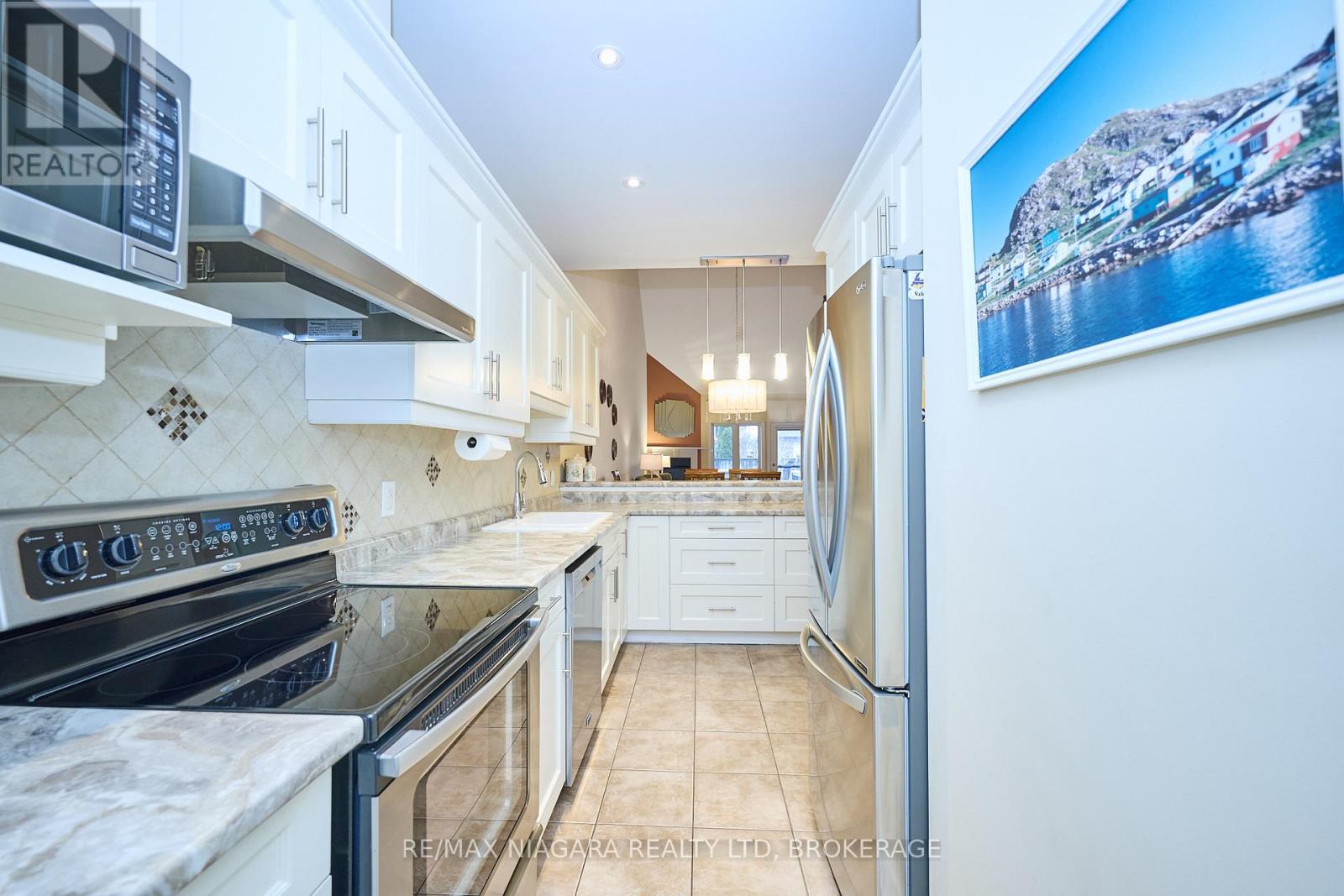 7 - 14 Emerald Common, St. Catharines, Ontario  L2M 1R8 - Photo 8 - X12688538