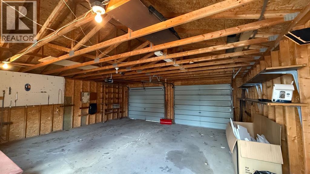 313 3 Avenue W, Hanna, Alberta  T0J 1P0 - Photo 39 - A2256645