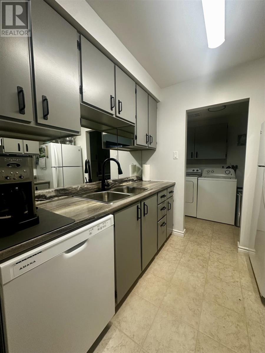 18 Capital Pl, Elliot Lake, Ontario  P5A 2P8 - Photo 10 - SM260087