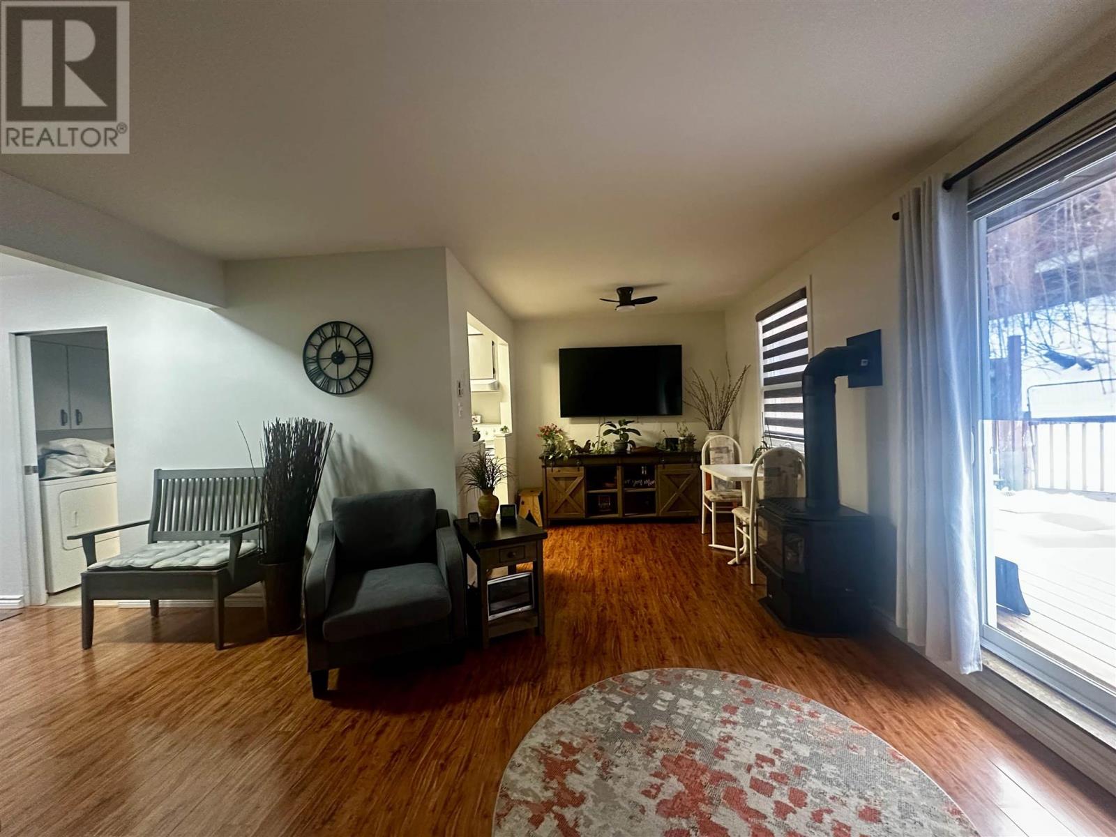 18 Capital Pl, Elliot Lake, Ontario  P5A 2P8 - Photo 3 - SM260087