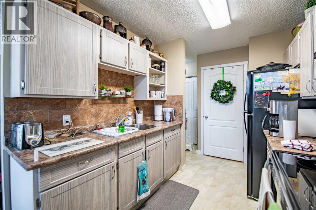 4804 46 Avenue, Innisfail, Alberta  T4G 1P2 - Photo 9 - A2278184