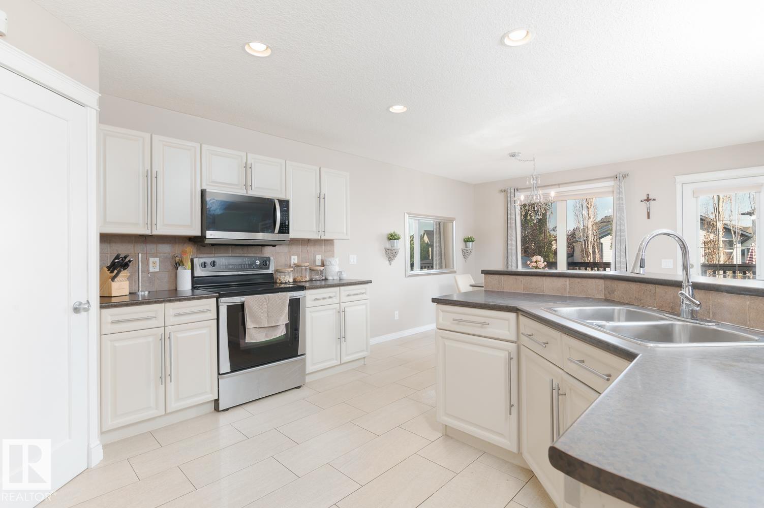 29 Haney Ld, Spruce Grove, Alberta  T7X 0A2 - Photo 11 - E4469448