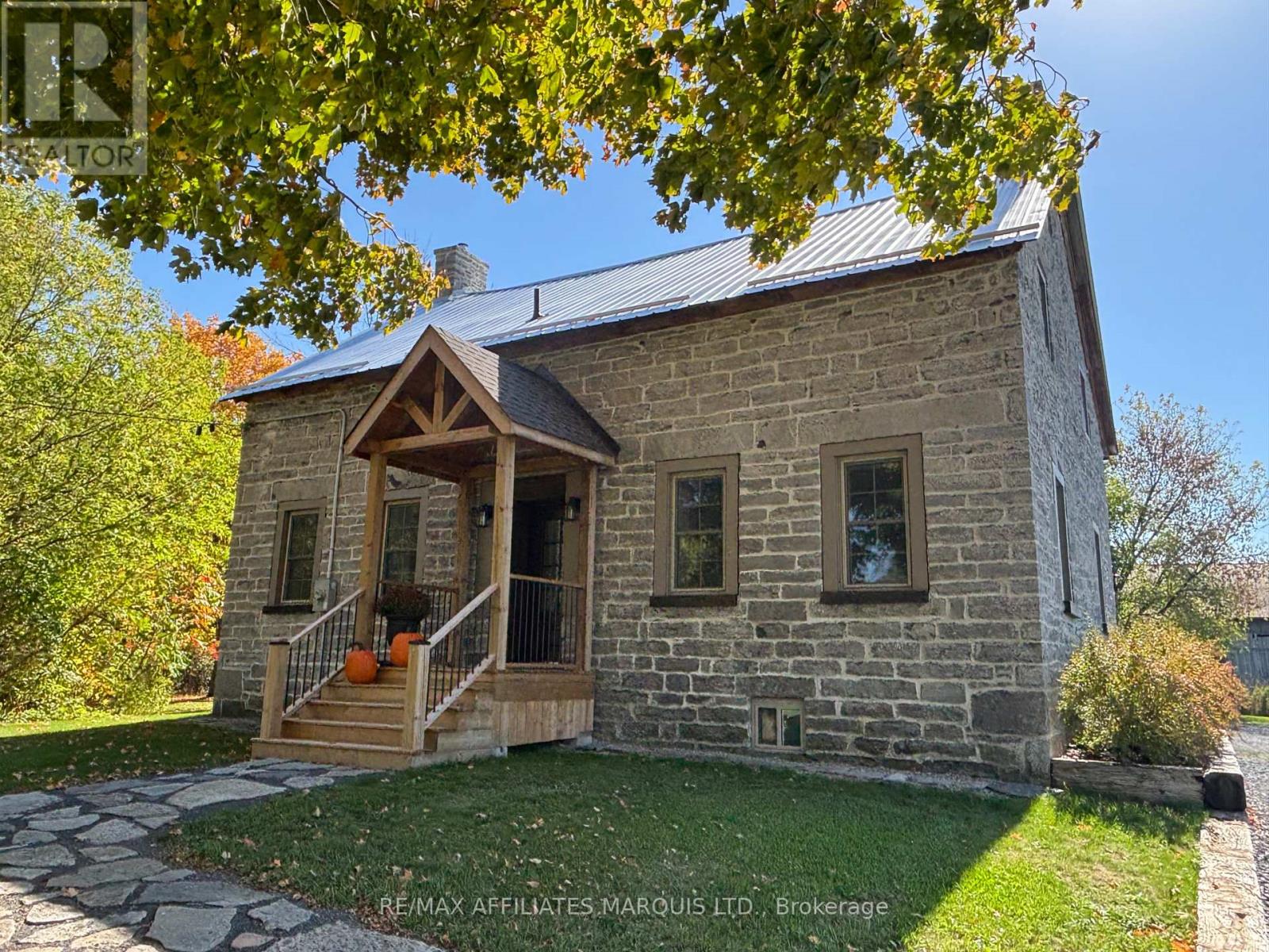 16950 County Rd 18 Road, South Stormont, Ontario  K0C 2A0 - Photo 2 - X12688514