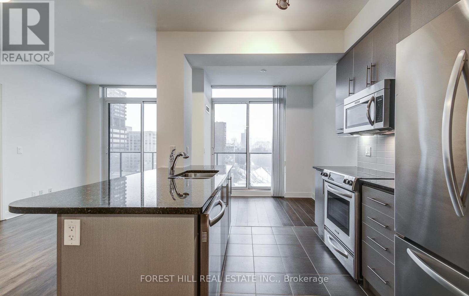 902 - 825 Church Street, Toronto, Ontario  M4W 3Z4 - Photo 8 - C12688384