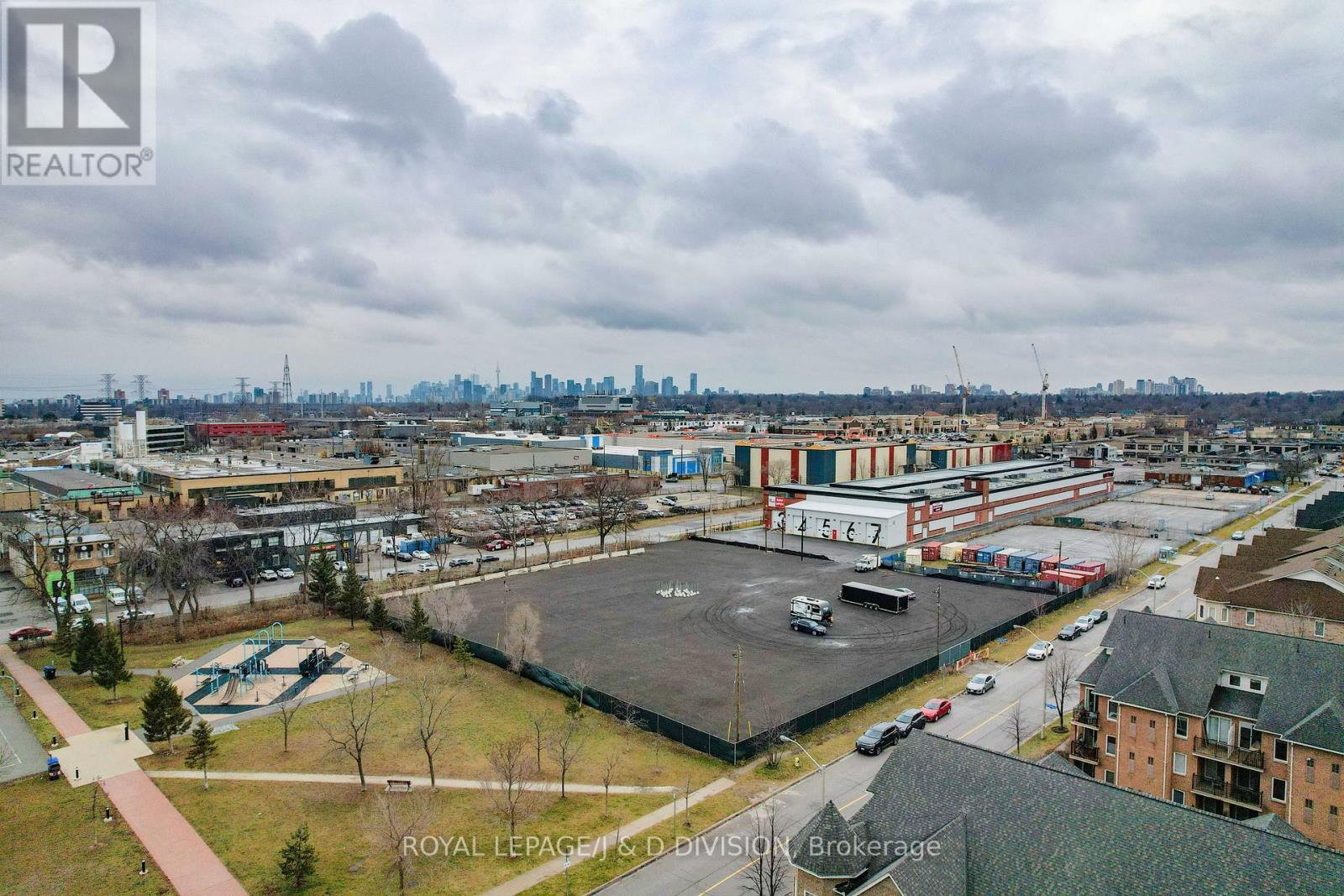 824 - 35 Brian Peck Crescent, Toronto, Ontario  M4G 0A5 - Photo 30 - C12688454