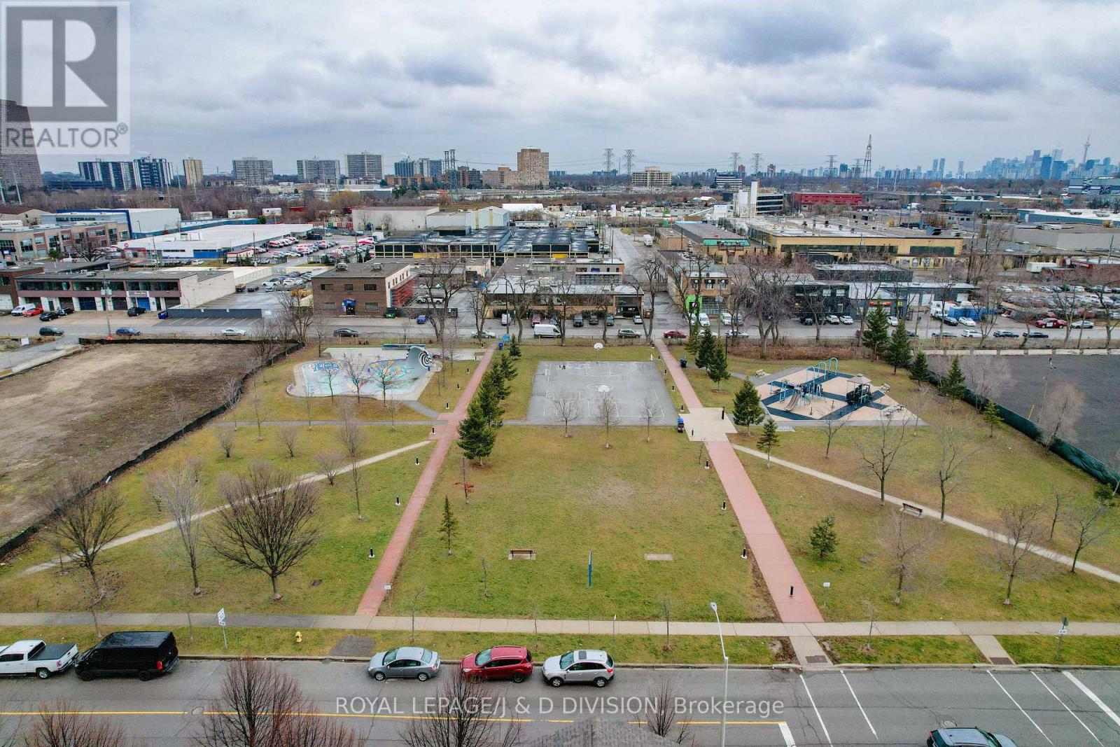 824 - 35 Brian Peck Crescent, Toronto, Ontario  M4G 0A5 - Photo 31 - C12688454