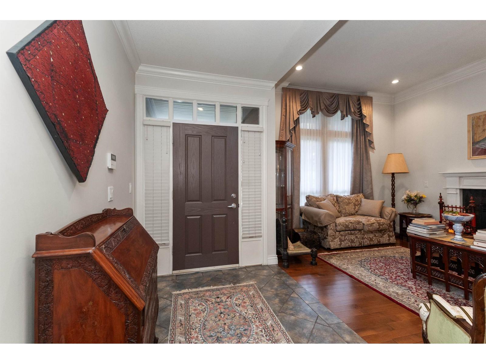 12038 59 Avenue, Surrey, British Columbia  V3X 3L3 - Photo 3 - R3074351