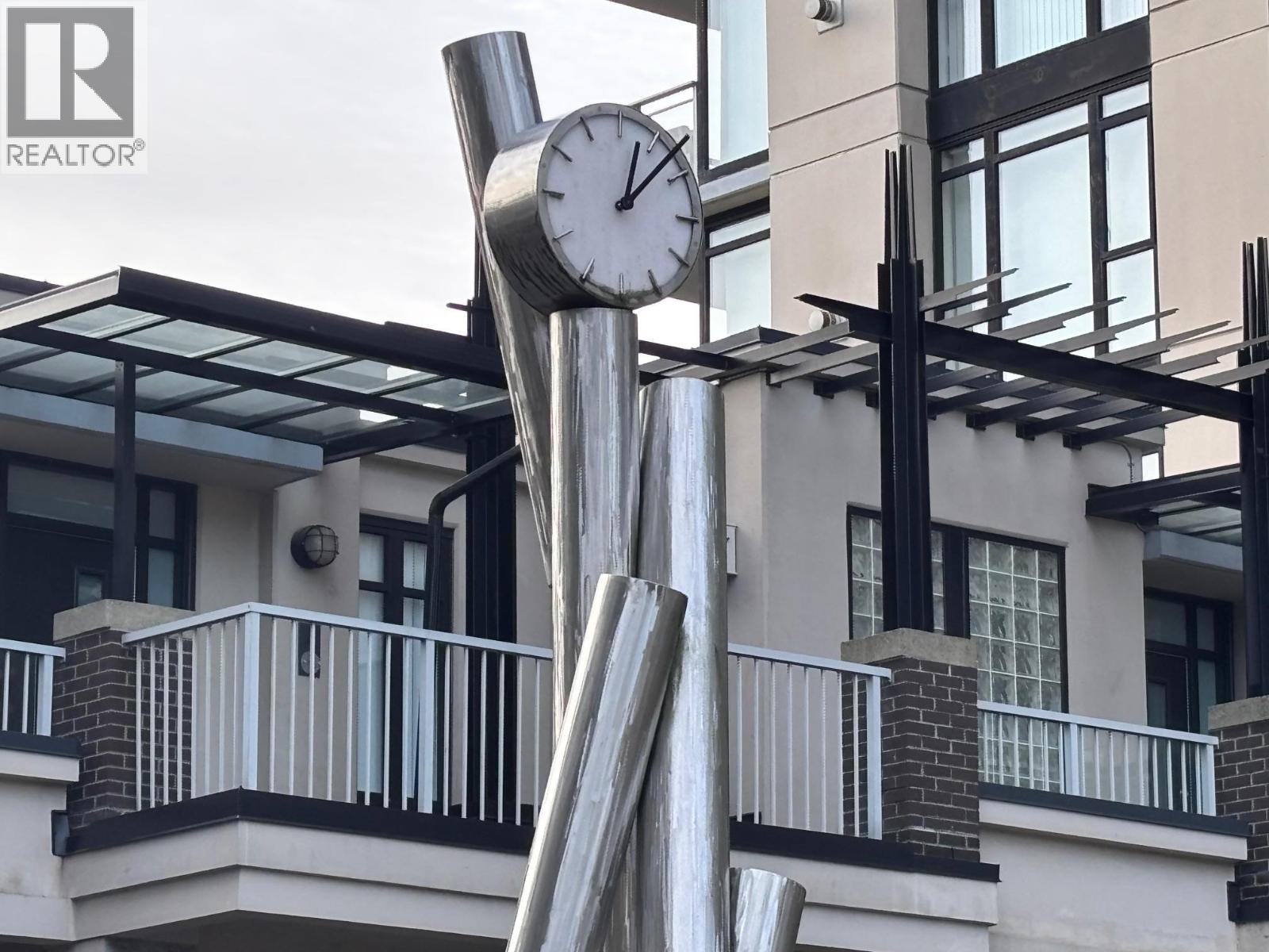 902 175 W 1ST STREET, North Vancouver, British Columbia