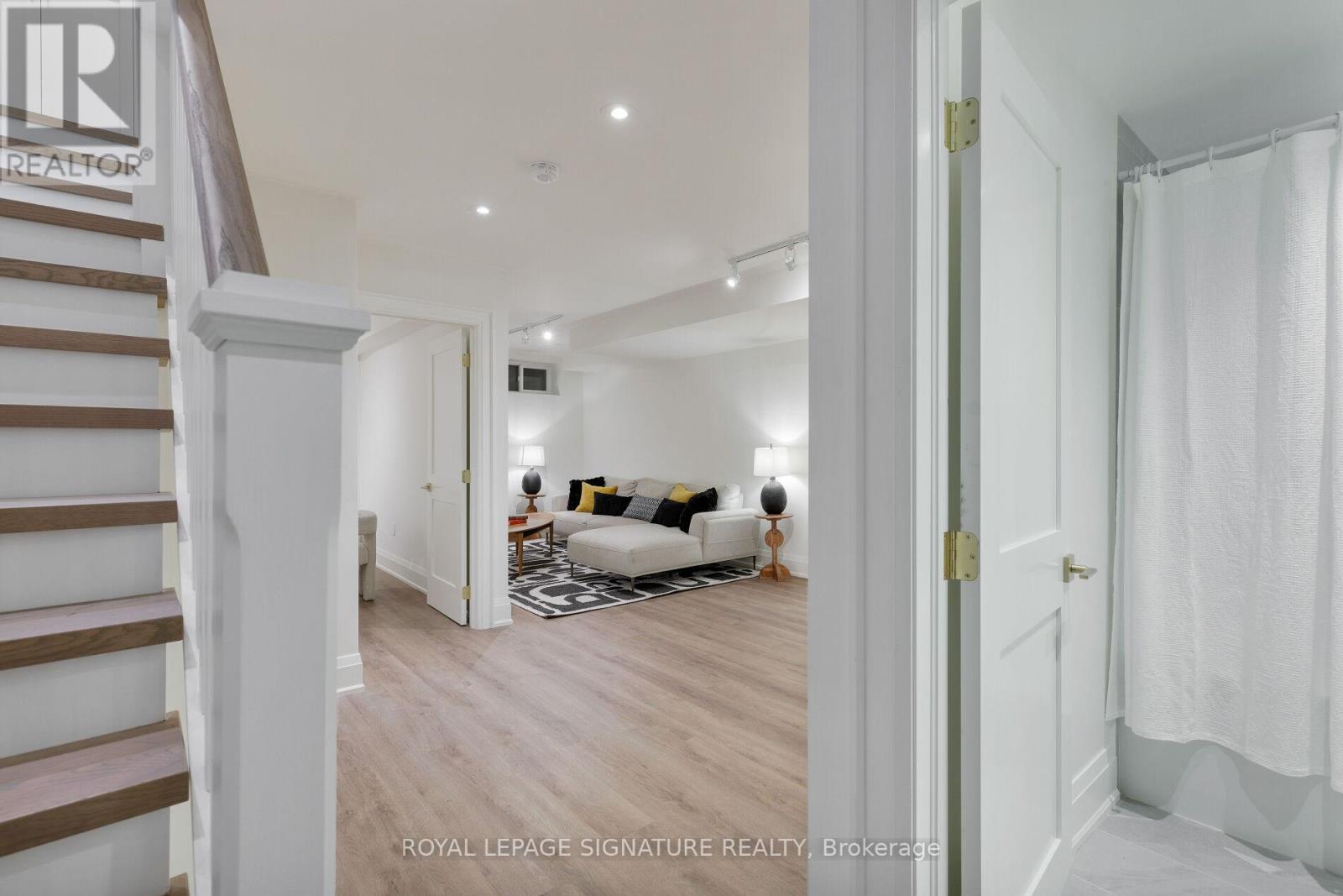 63 Orchard Park Boulevard, Toronto, Ontario  M4L 3E3 - Photo 30 - E12688360