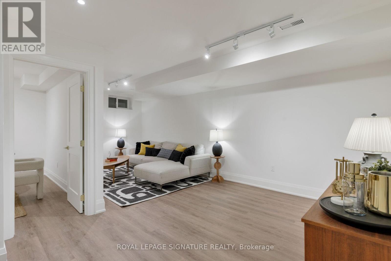 63 Orchard Park Boulevard, Toronto, Ontario  M4L 3E3 - Photo 31 - E12688360