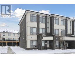 1425 BRADENTON PATH, Oshawa, Ontario