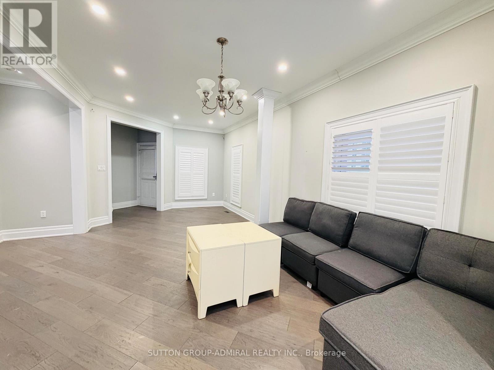 191 Milliken Meadows Drive, Markham, Ontario  L3R 0V9 - Photo 2 - N12688318