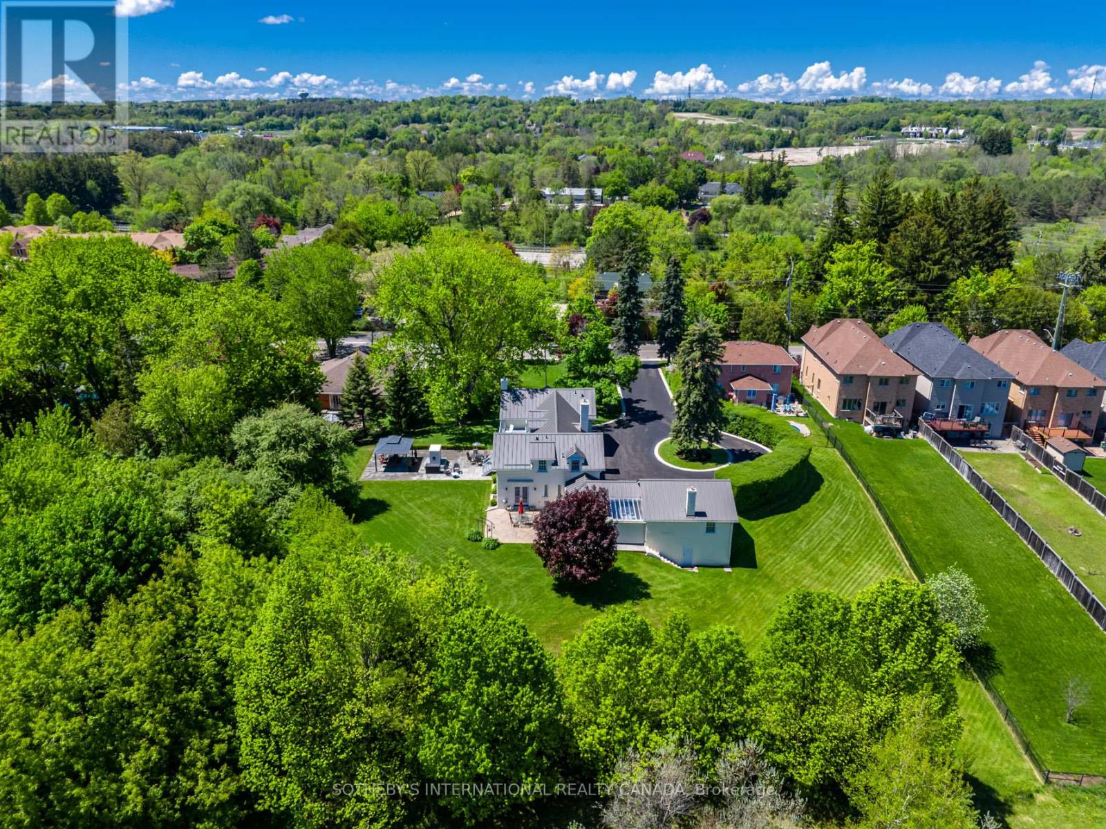 220 OLD YONGE STREET, aurora (aurora village), Ontario