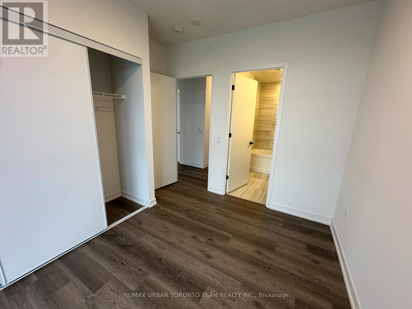 3809 - 8 Interchange Way, Vaughan, Ontario  L4K 5Z7 - Photo 9 - N12688374