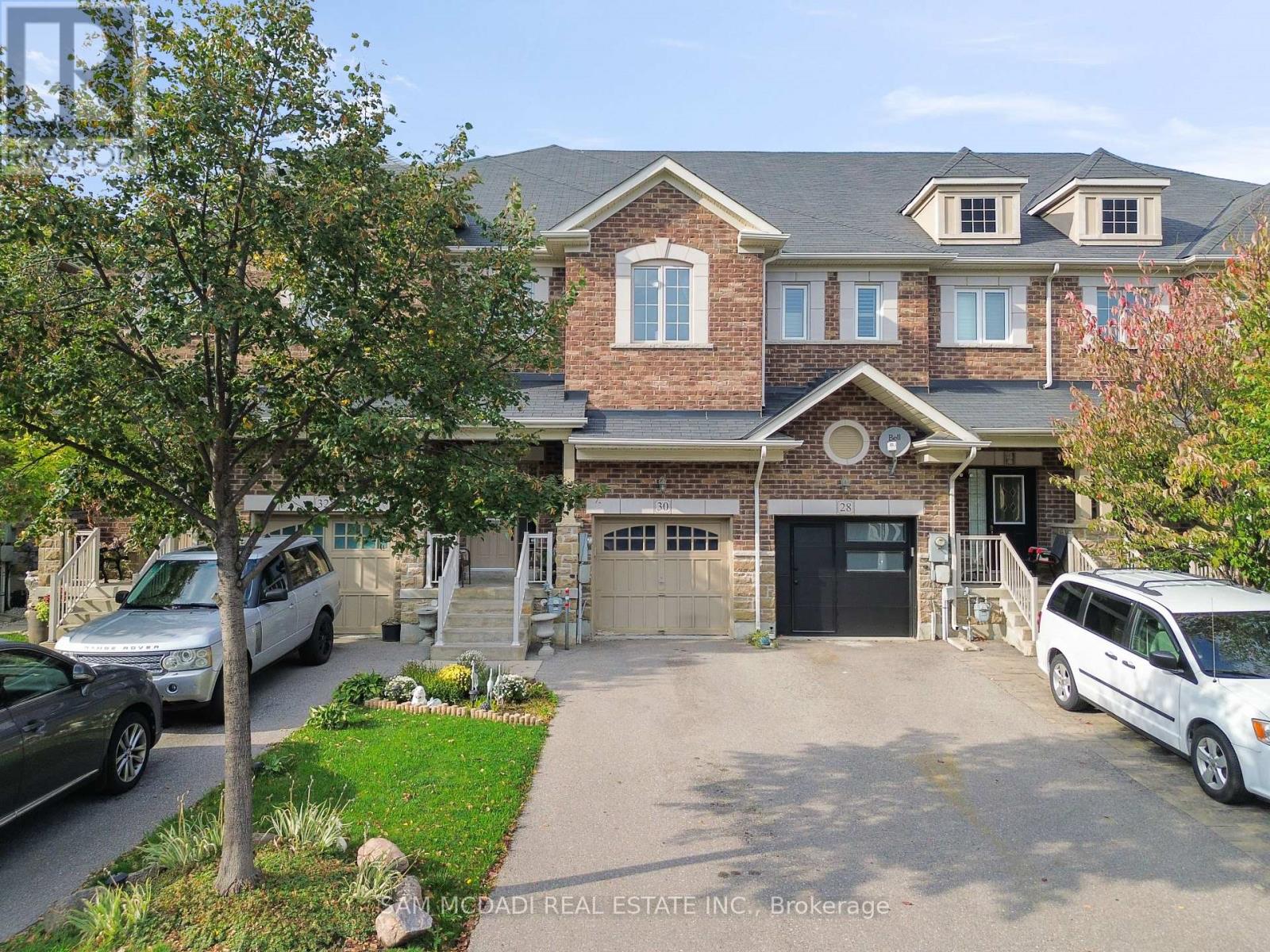 30 Zachary Place, Vaughan, Ontario  L4H 0C2 - Photo 2 - N12688474