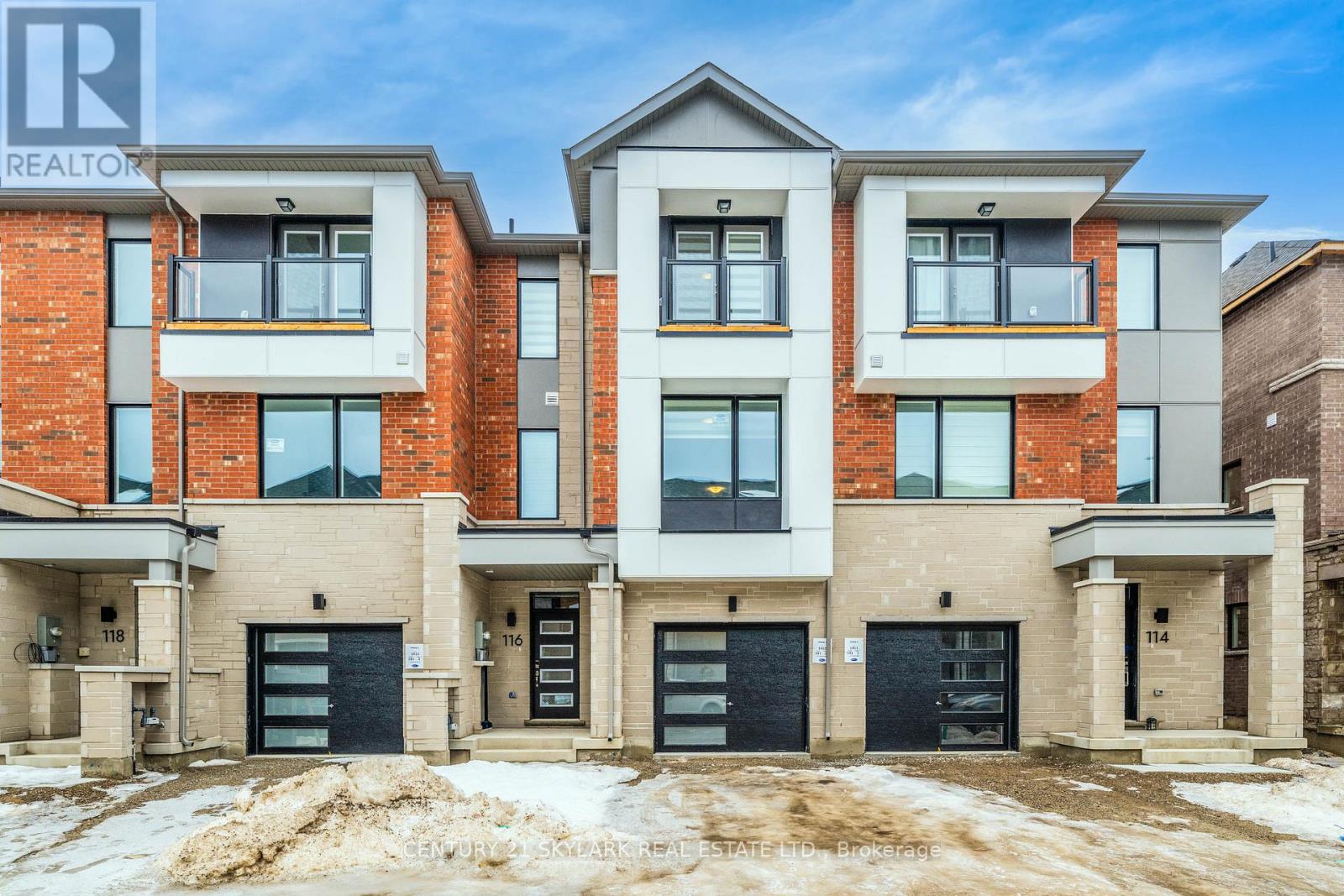 116 PEAREN LANE, barrie, Ontario