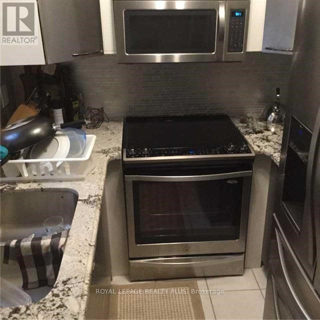 36 Eli Shackleton Court, Toronto, Ontario  M1E 5K3 - Photo 6 - E12658250