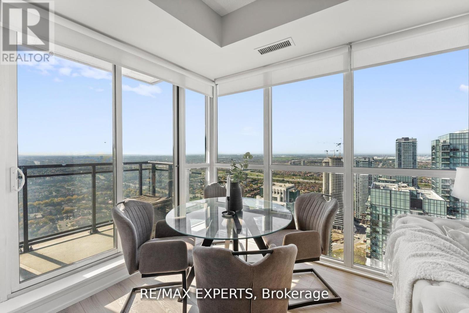 4502 - 4011 Brickstone Mews, Mississauga, Ontario  L5B 0G3 - Photo 16 - W12688314