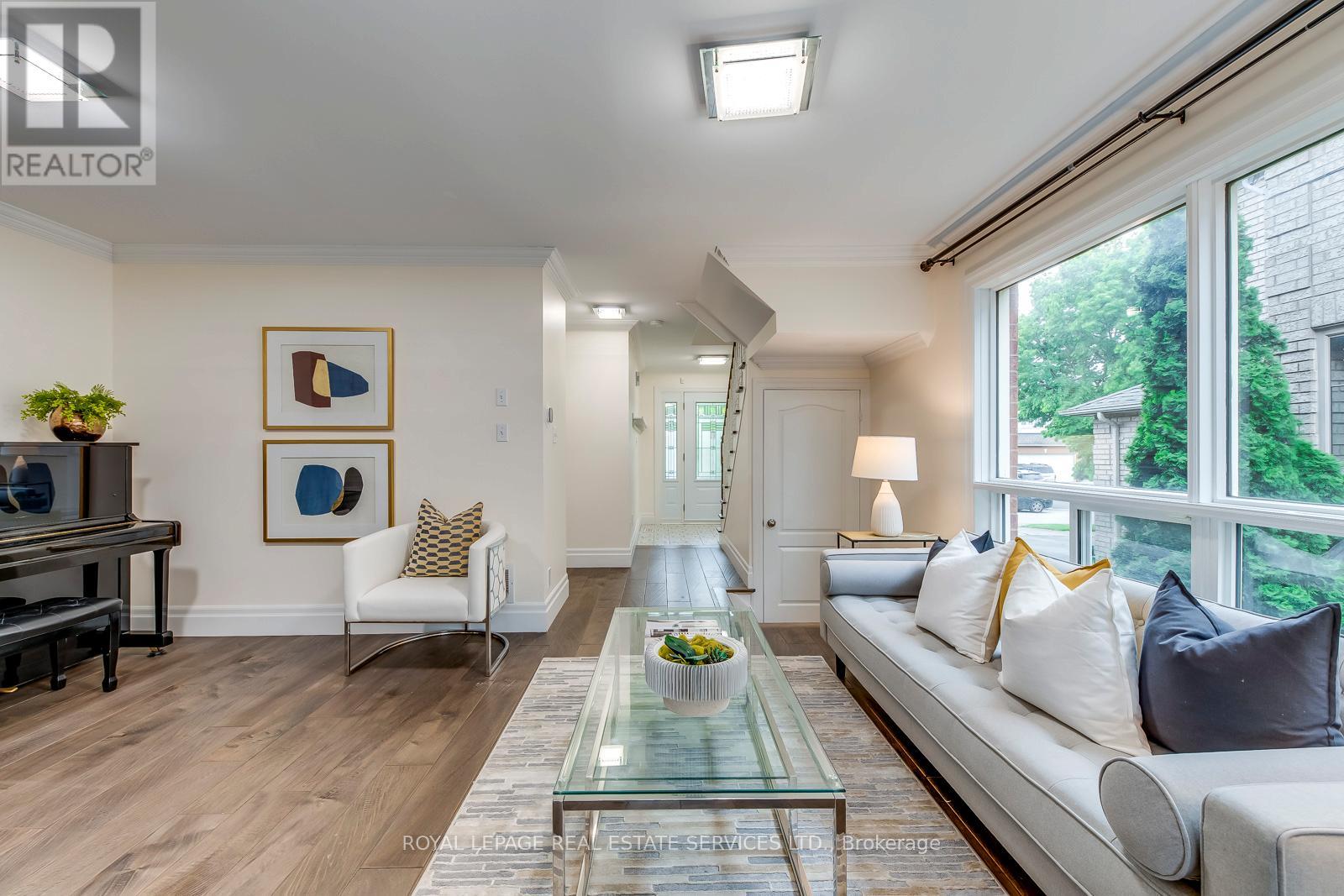 2101 Shady Glen Road, Oakville, Ontario  L6M 3P1 - Photo 10 - W12688348