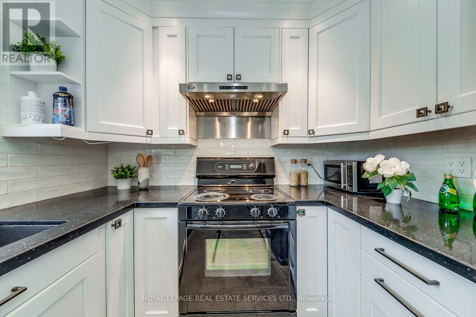 2101 Shady Glen Road, Oakville, Ontario  L6M 3P1 - Photo 15 - W12688348