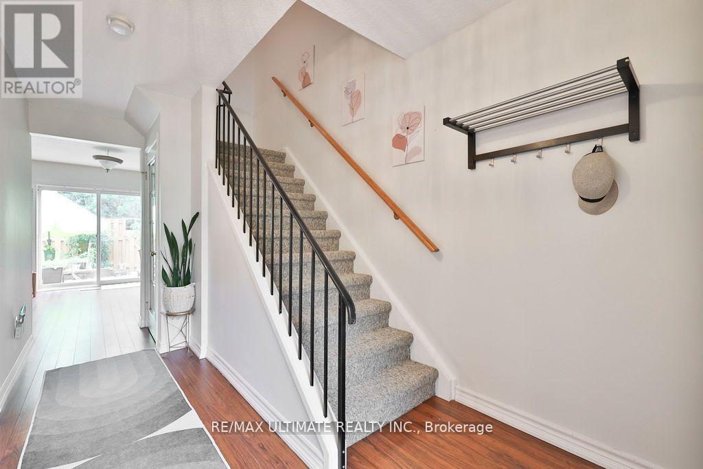 58 - 1050 Shawnmarr Road, Mississauga, Ontario  L5H 3V1 - Photo 4 - W12688358