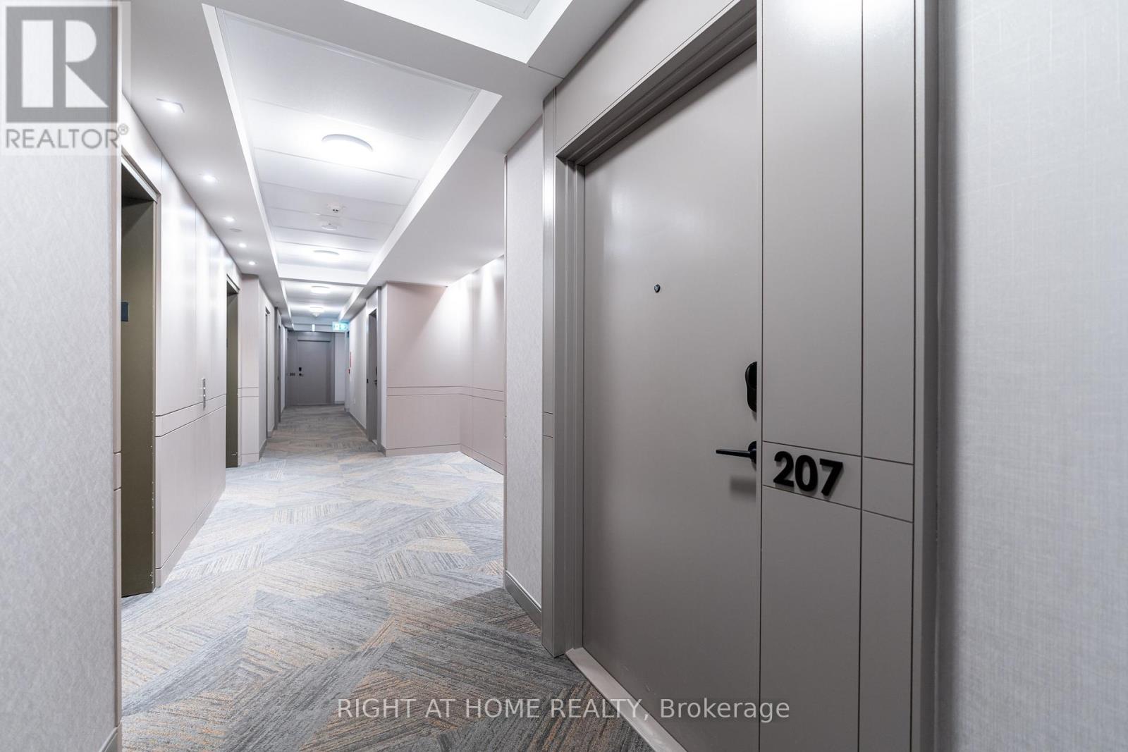 207 - 4655 Metcalfe Avenue, Mississauga, Ontario  L5M 0Z7 - Photo 3 - W12688416